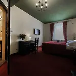 Kasztel 3*