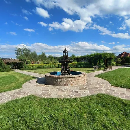 Hotel Kasztel Rzezawa