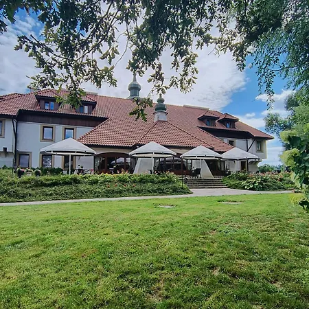 Hotel Kasztel Rzezawa