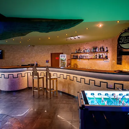 Kasztel Hotel 3*