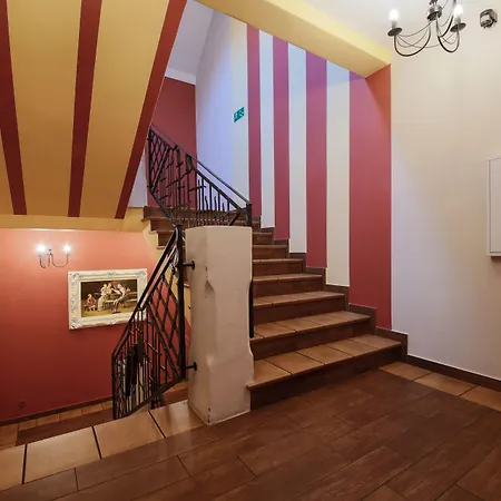 Kasztel Hotel 3*